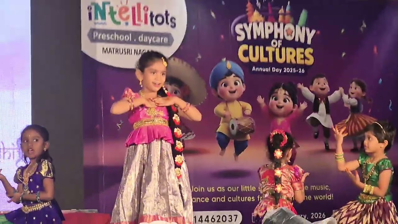 Loukya classical performance in Annual day(U.K.G)