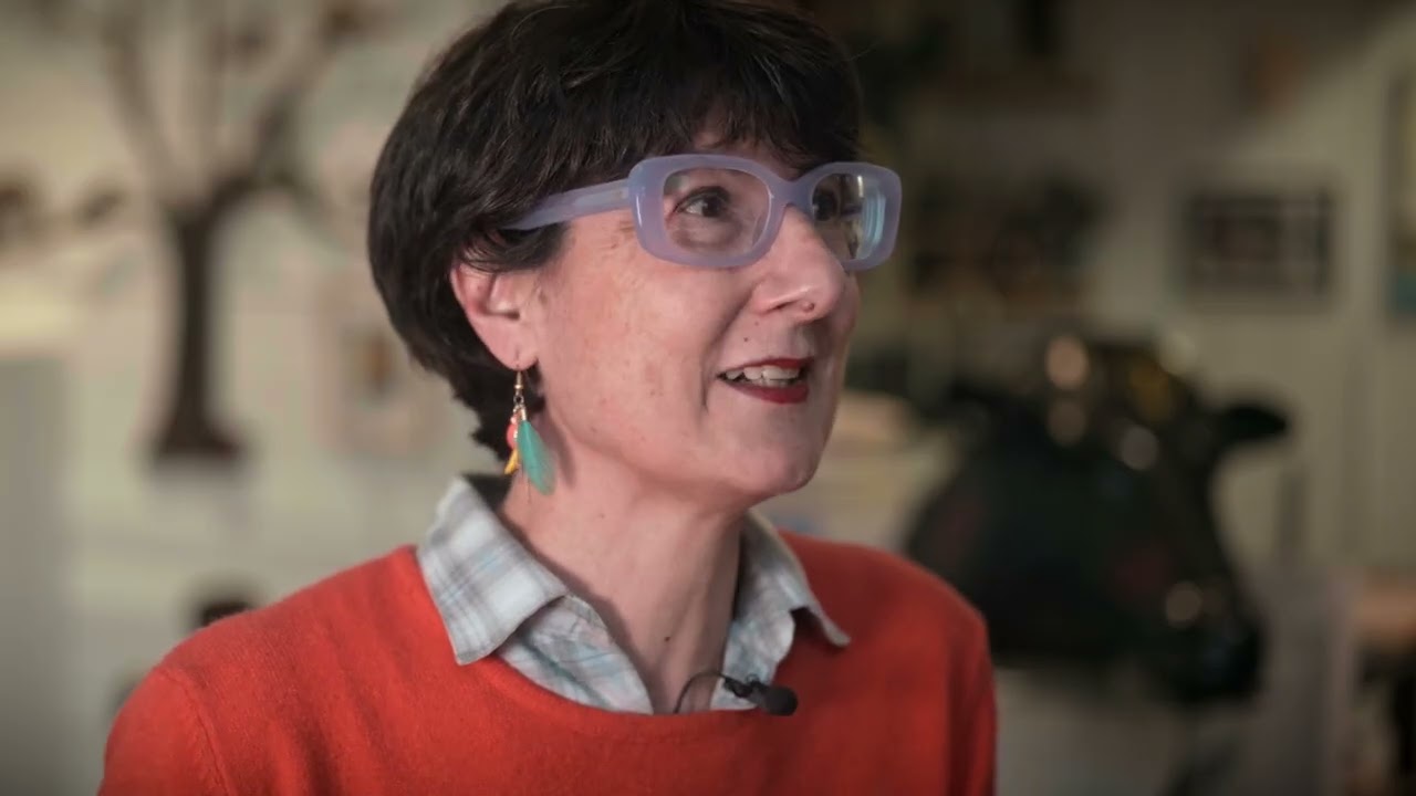 Portrait de Dotty, artiste bordelaise Sculptrice et peintre.