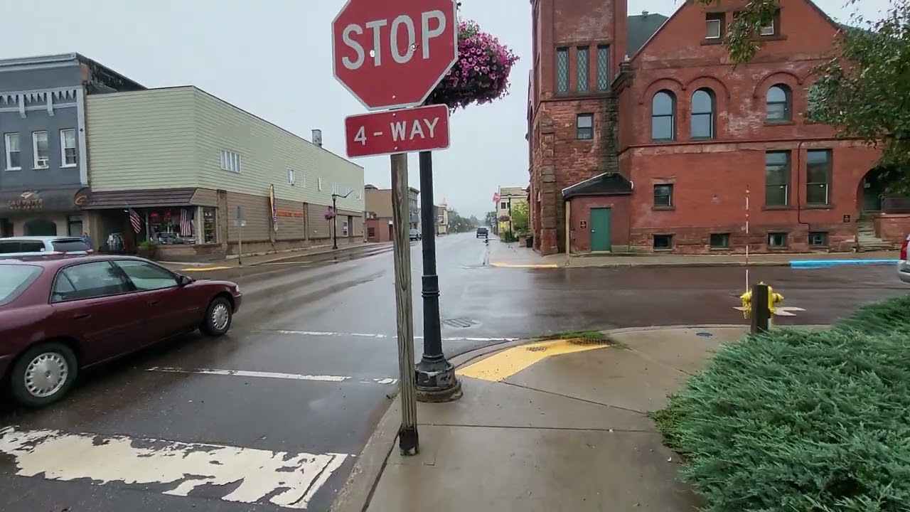 Downtown Ishpeming Michigan Walk