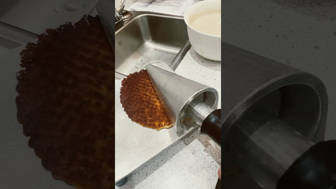 Making Waffle Cones #wafflecone  #waffles  #icecreamcones