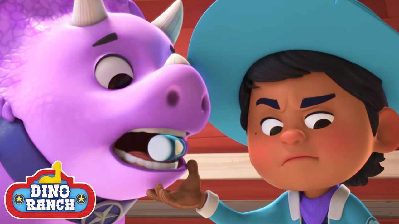 🦕 ¡Clover encuentra el estetoscopio roto de Min! | Dino Ranch Español | Dibujos Animados para Niños