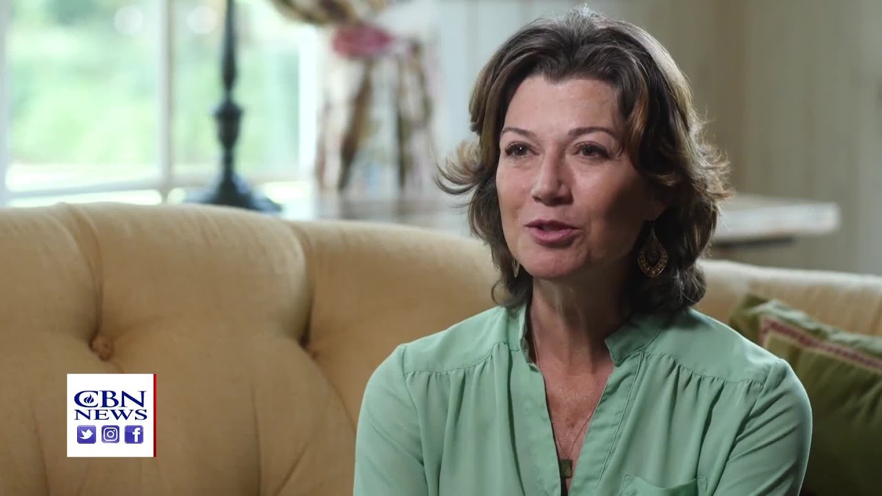 WATCH CBN Studio 5's Exclusive Interview: Amy Grant on 30th Anniversary Release of 'Heart in Motion'