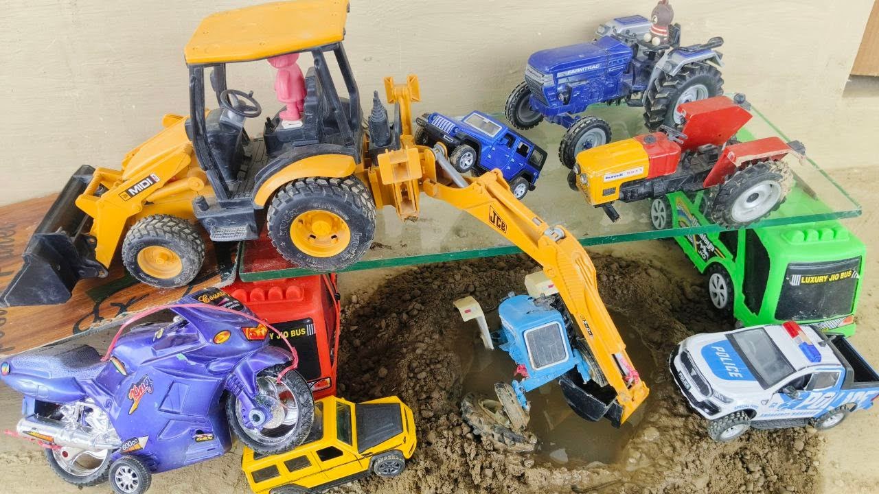 Hello children, today we cleaned all the vehicles and parked them in the parking lot