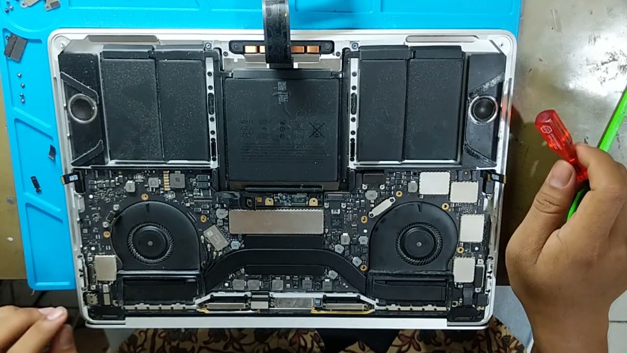 Macbook Pro Retina 13inch Touchbar A1706 Logicboard replacement
