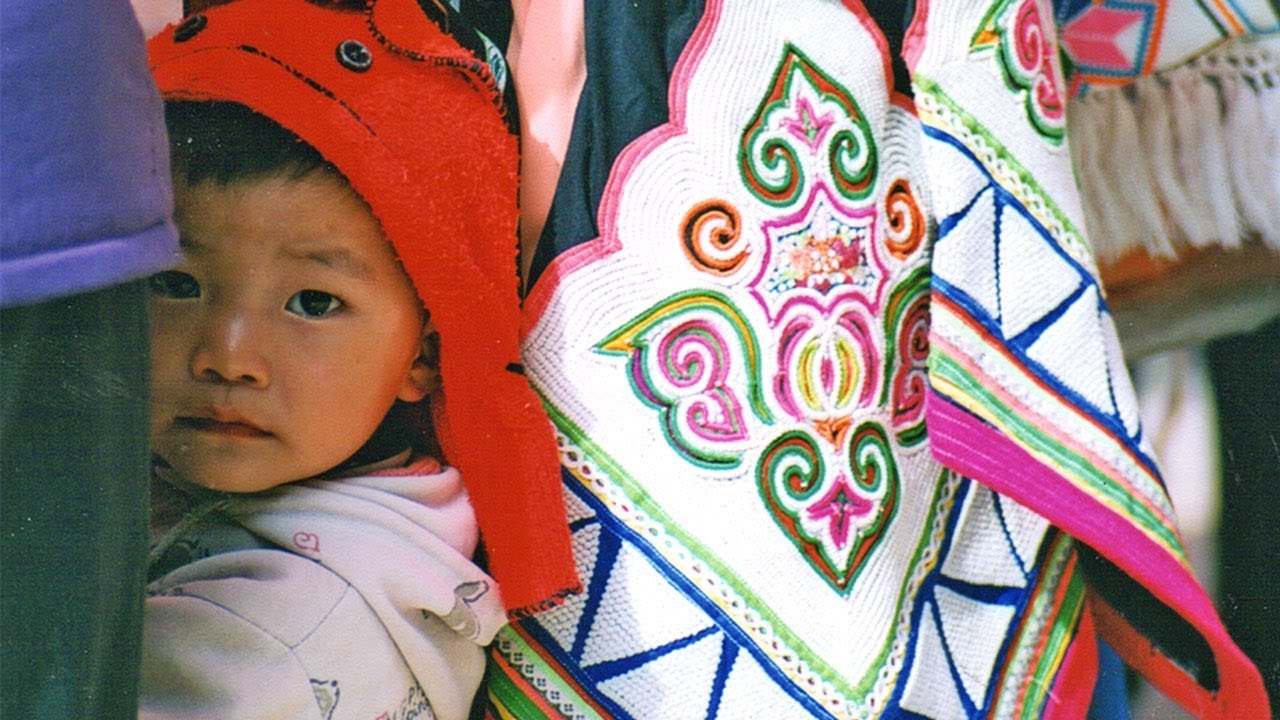 SOUTH OF CLOUDS, documentary on ethnic minorities in Yunnan Province, China