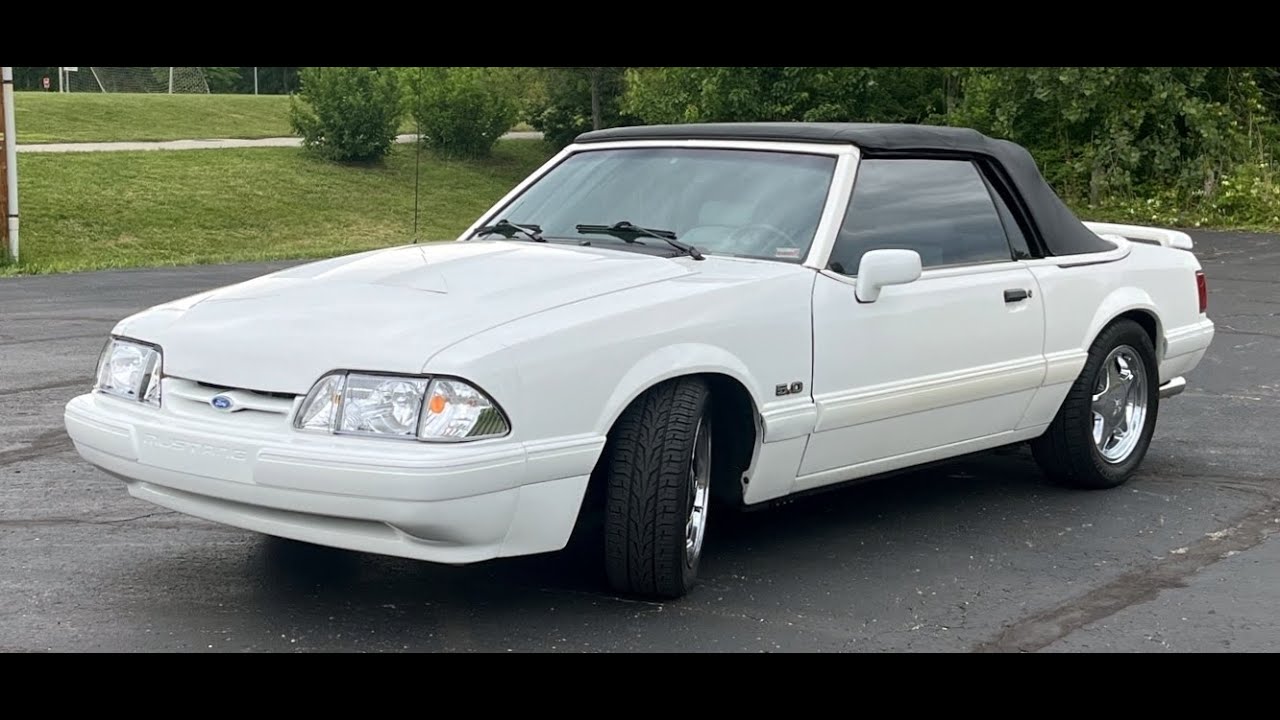 1993 Ford Mustang LX Convertible Sports Car 