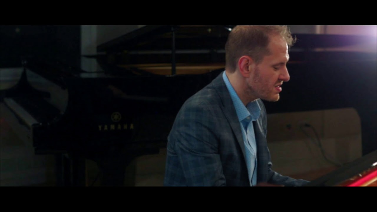Floating (Jeremy Siskind's Perpetual Motion Etude #7)
