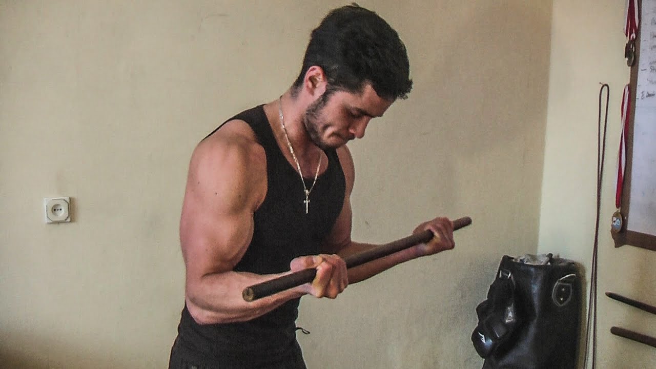 Trening Na Biceps [Dwie Sztangielki]