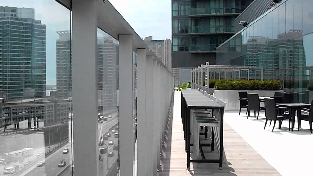 Toronto Downtown Rooftop Patio | Skyscraper View of Downtown Toronto