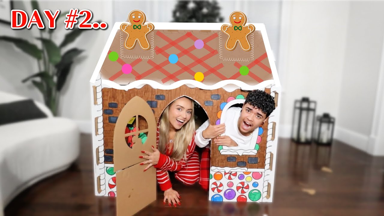 LAST TO LEAVE THE GINGERBREAD HOUSE WINS!! *CHALLENGE*