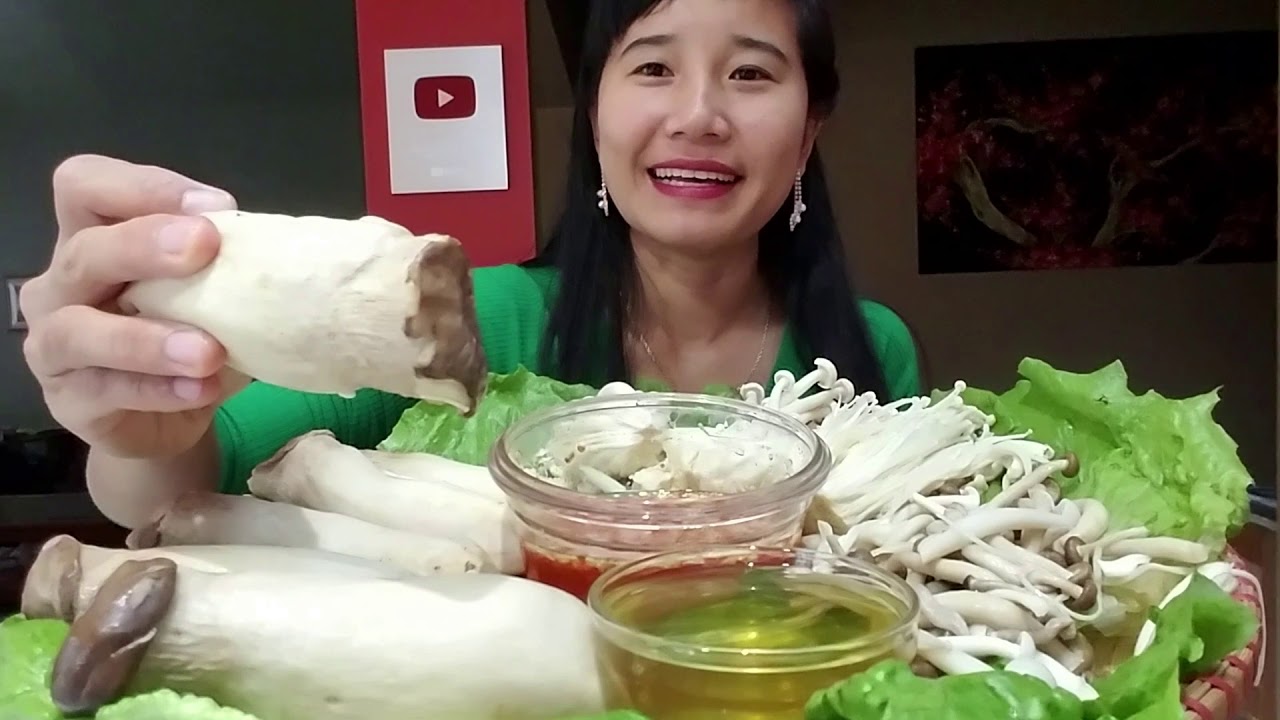 ĂN 5 LOẠI NẤM ĐÙI GÀ KHỔNG LỒ, HẢI SẢN,KIM CHÂM VV ..,CHẤM MẮM SIÊU CAY