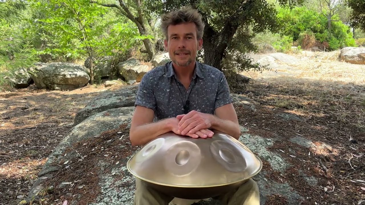 Handpan Tutorial 23 - Hand to Hand Melting - Tilo Wachter
