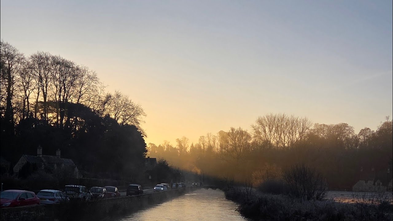 Winter roadtrip: Stonehenge, Bath and Cotswolds