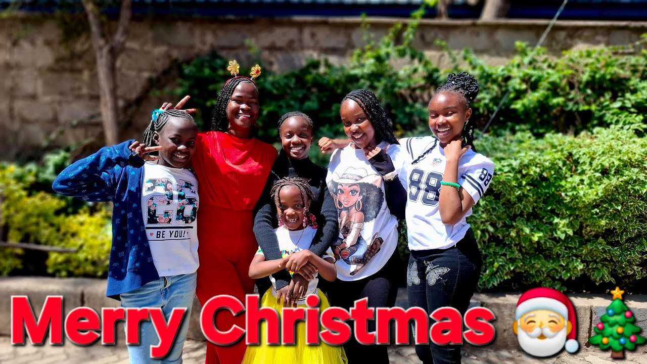 Our little Christmas message to the world🎄🎅❤️🥳