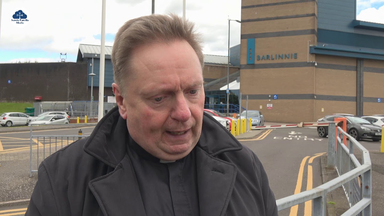 Why will the relics of St Therese visit Barlinnie Prison?