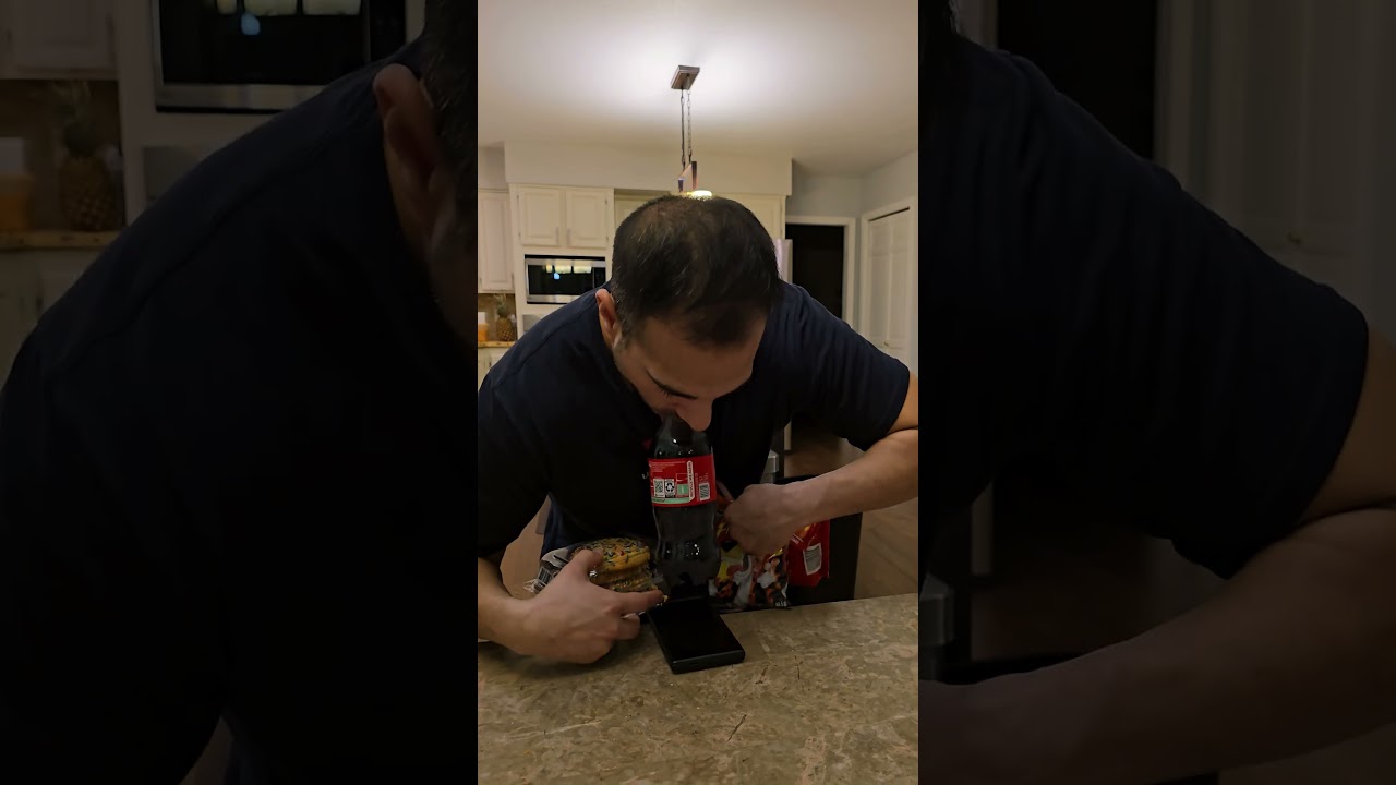 I used my 3rd hand to grab the phone