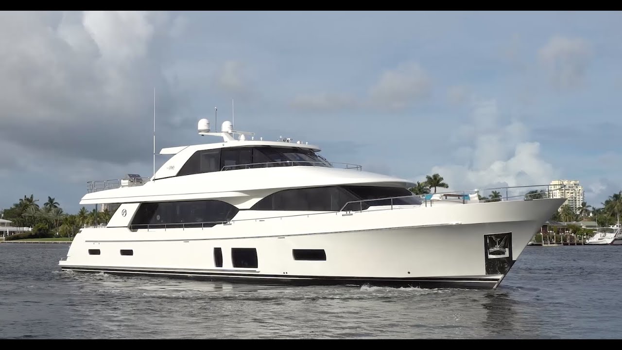 Elegance, Comfort, Space: 2017 Ocean Alexander 100 Motor Yacht For Sale at MarineMax Pier 66
