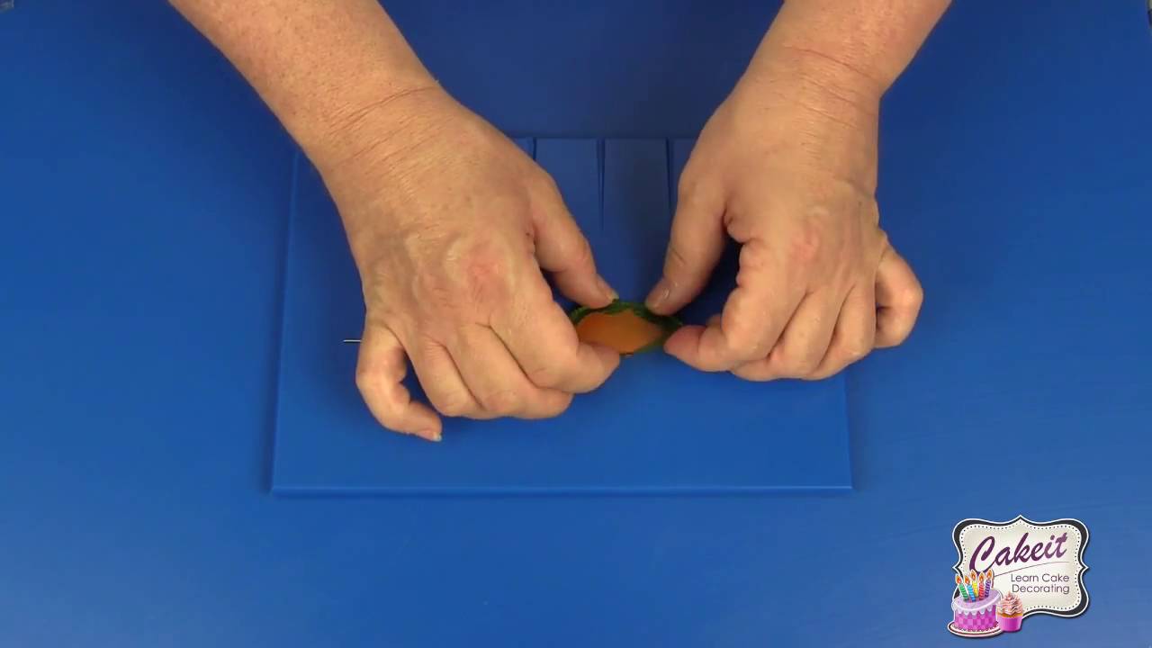 How to Make    Poinsettia using JEM Cutters