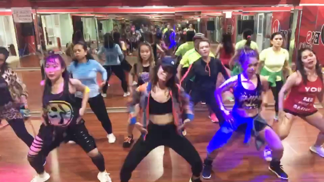 Girl like me - Shakira , Black eyed Peas - Zumba choreography - Rulya