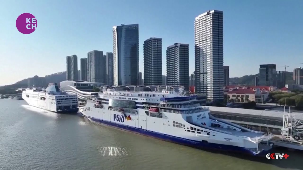 World’s first double-ended luxury ro-ro ship ready to begin operations