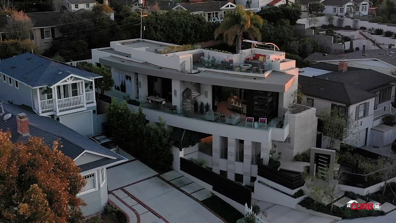 The Arc House