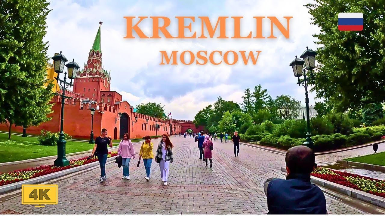 Kremlin, Alexander Garden, Moscow - Russia: A Walking Tour In 4K (2023) 🇷🇺