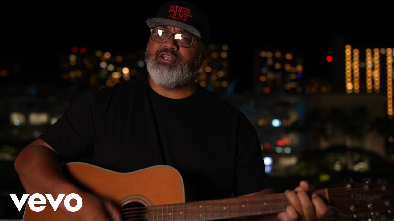 Taulia Lave - Modern Day Cowboy (Official Video)