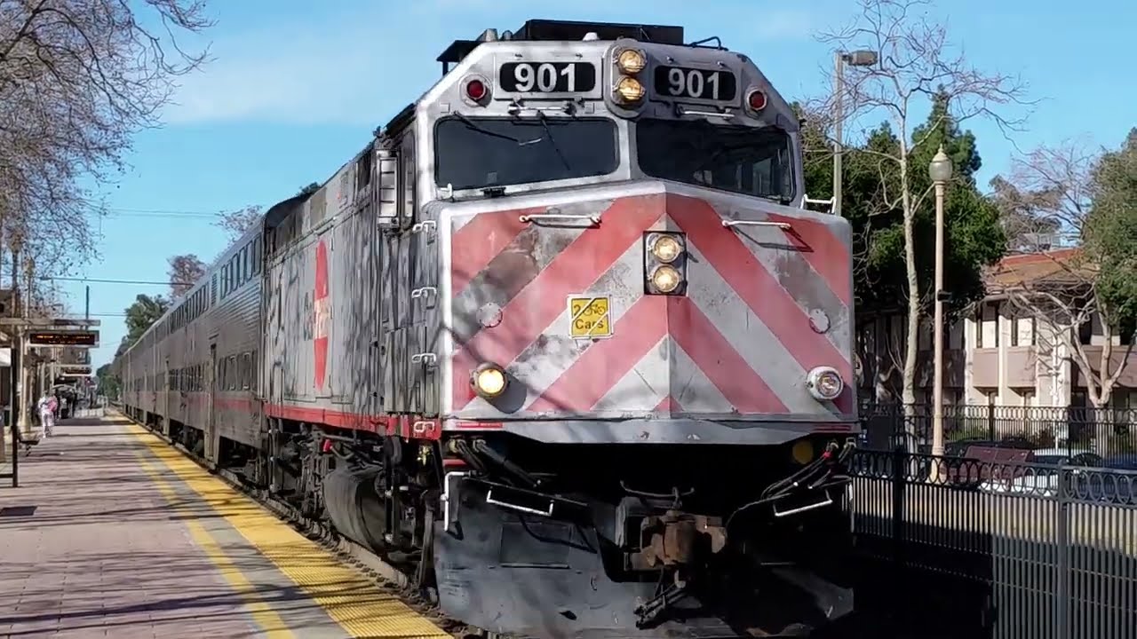 4K: Caltrain Railfanning at Menlo Park