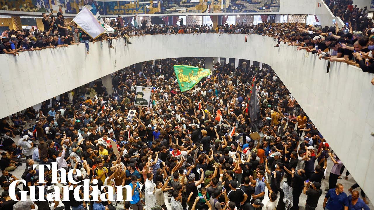 Iraqi protesters storm parliament for second time this week