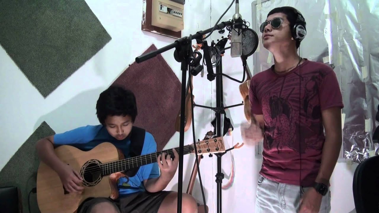 I Stalk Your Profile (Acoustic) - Jaz & Aziz Harun