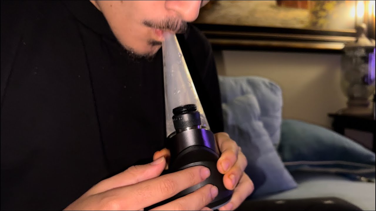 Puff Co. PEAK PRO SESH (closest thing to a rig)