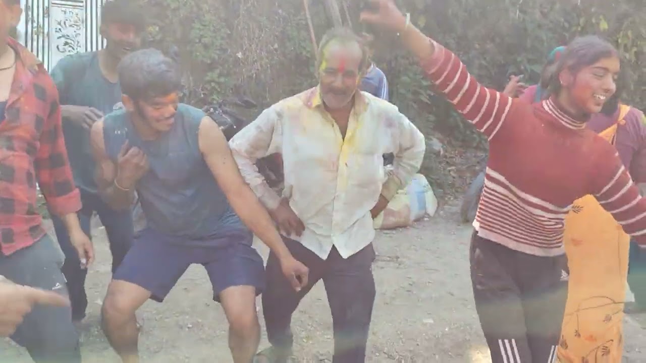 Singer @NARENDRASINGHNEGIKAVI  holi vibe