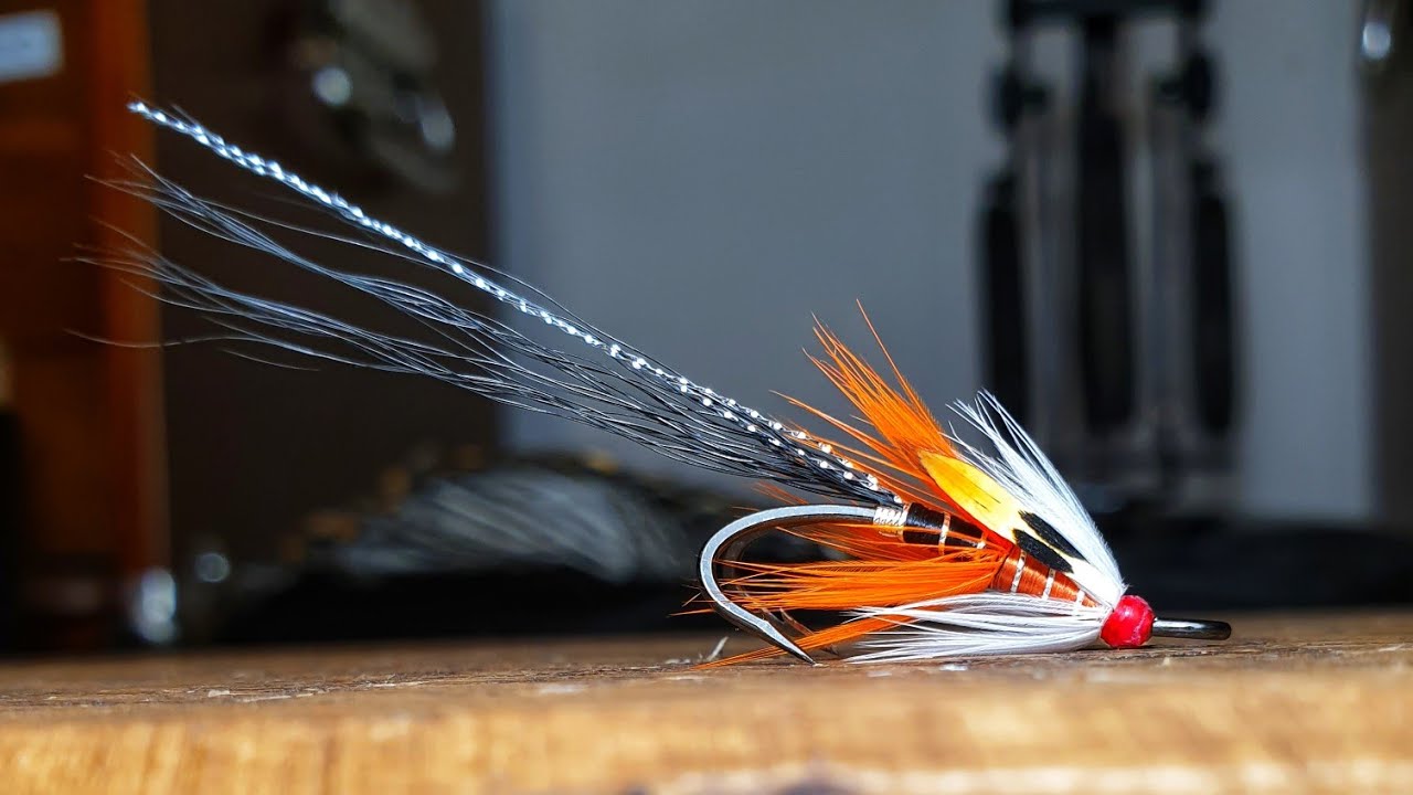 tying the black junction shrimp salmon fly (junction shrimp variant)