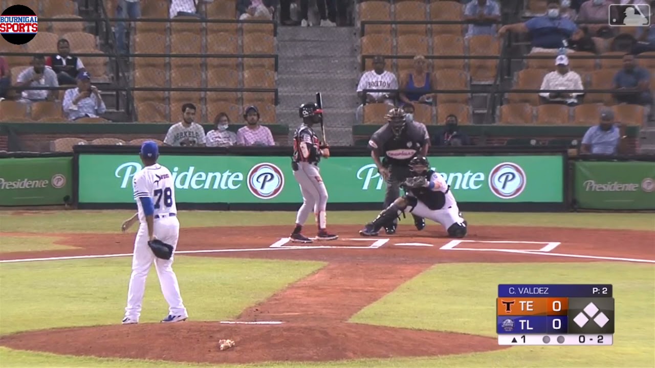 Cesar Valdez poncha 9 | Toros vs Licey | LIDOM