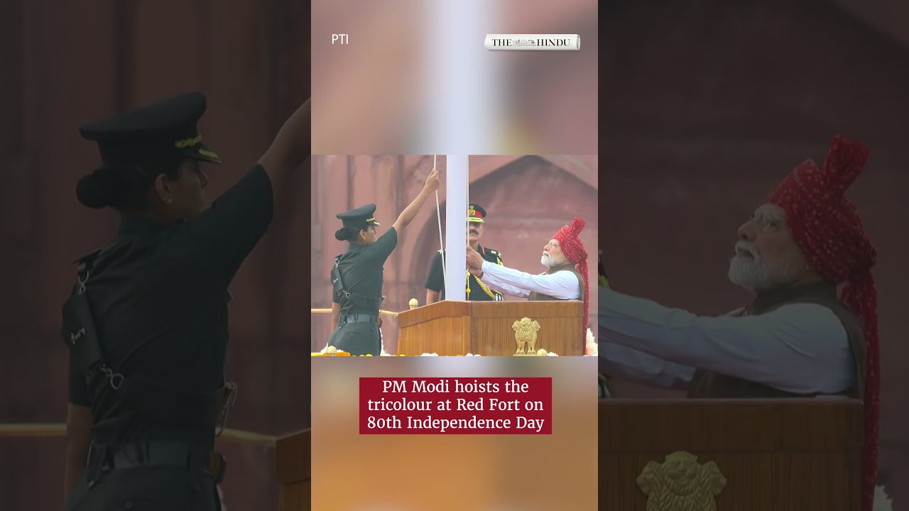 PM Modi hoists the  tricolour at Red Fort on 80th Independence Day