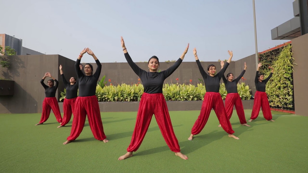 Yoga Natya-Nritya Ganesh Vandana With Aarti Mandaliya And Priyam Yoga And Fitness Studio Group