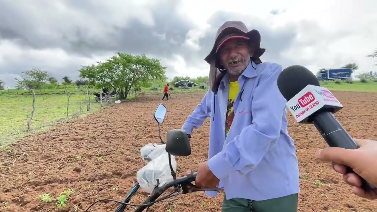 Agricultor Arando Terra Veja isso Basil! Poço das trincheiras - AL 29 - 05 - 2025 #nordeste