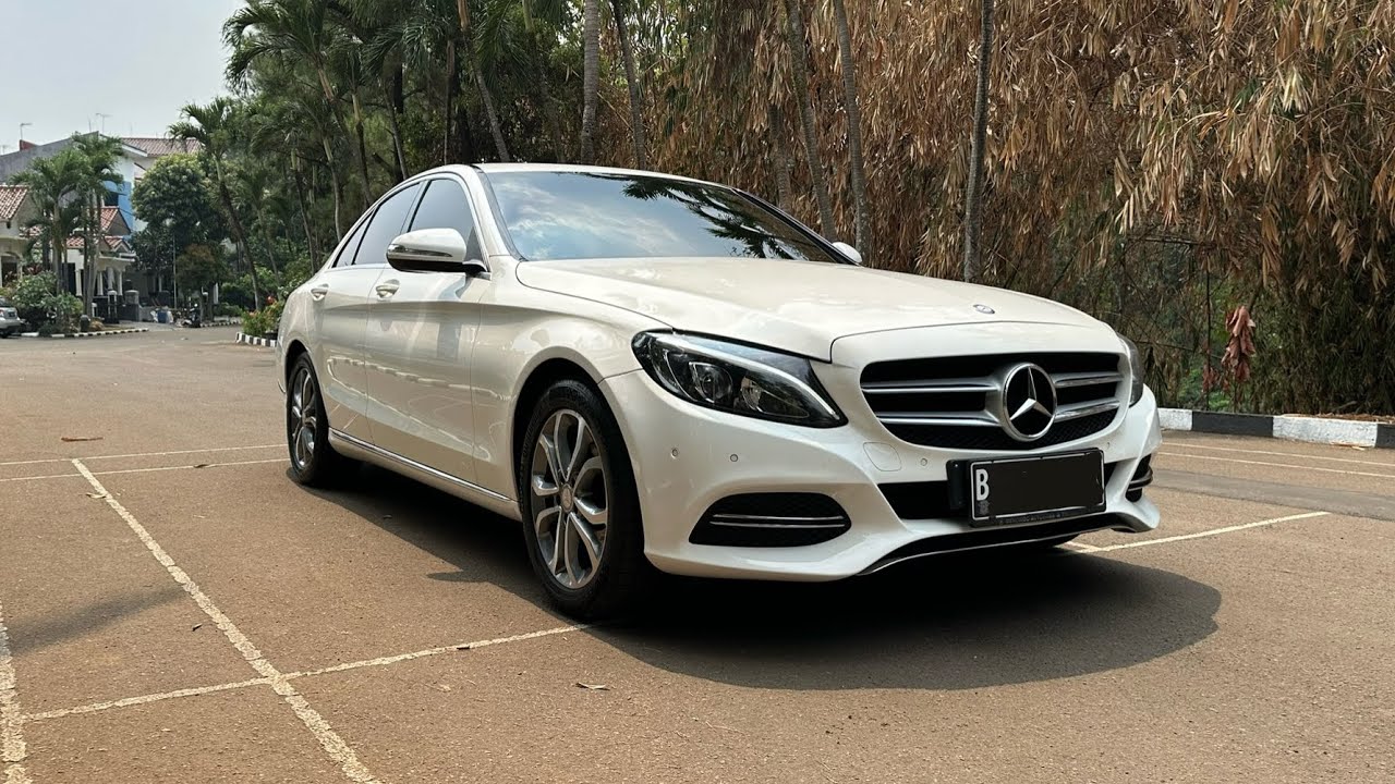 Mercedes Benz C200 W205 (2014) POV Test Drive