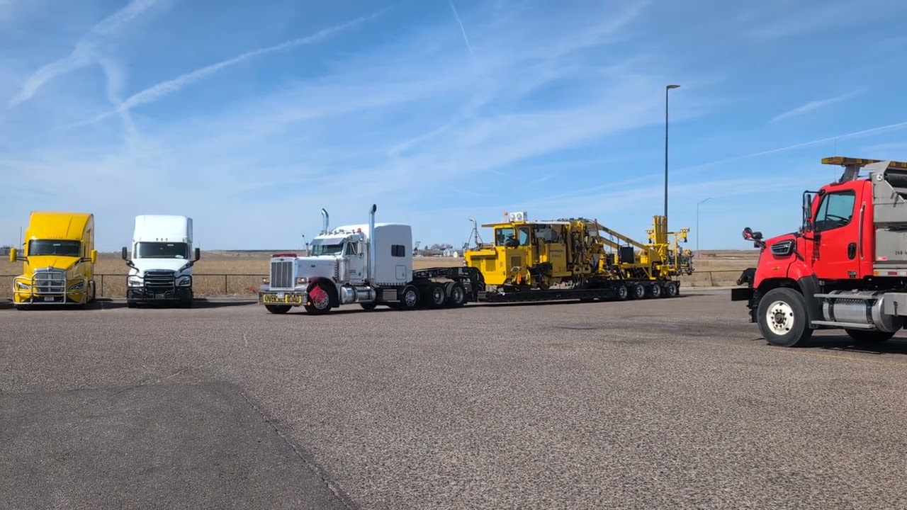 Peterbilt 379 duo with rail equipment!