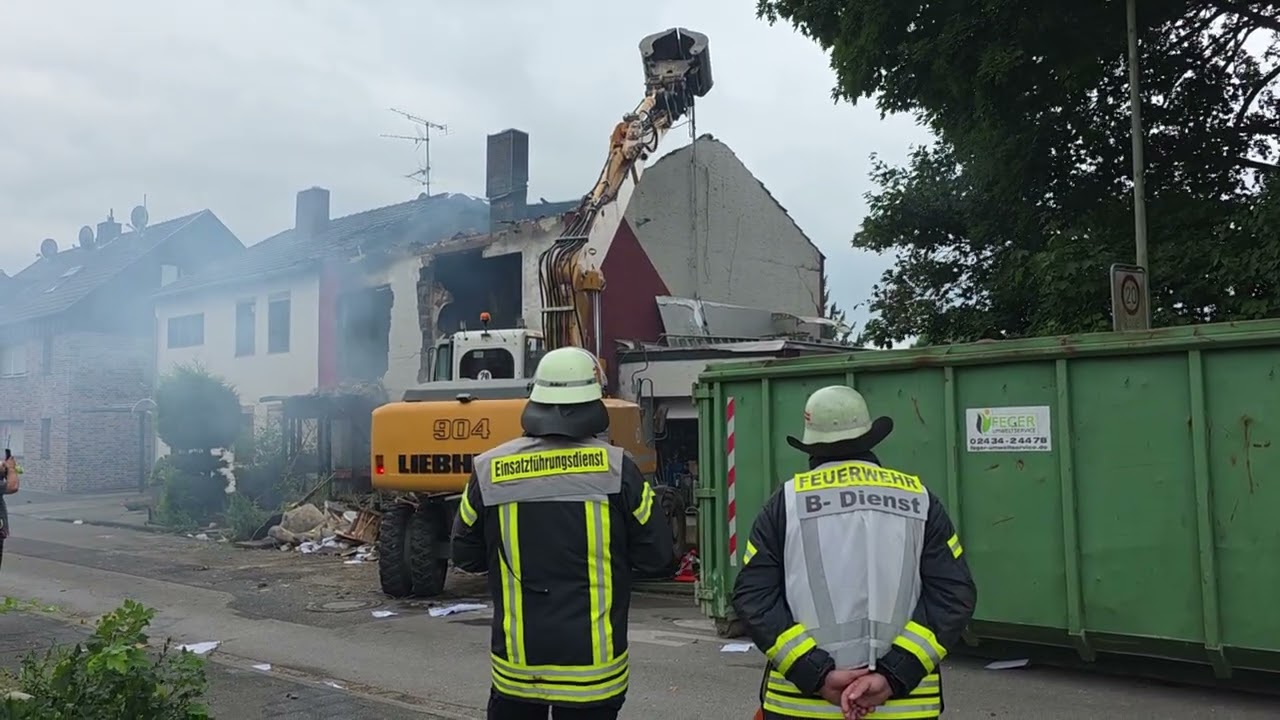 Update aus Wegberg    Vollbrand eines Wohnhauses