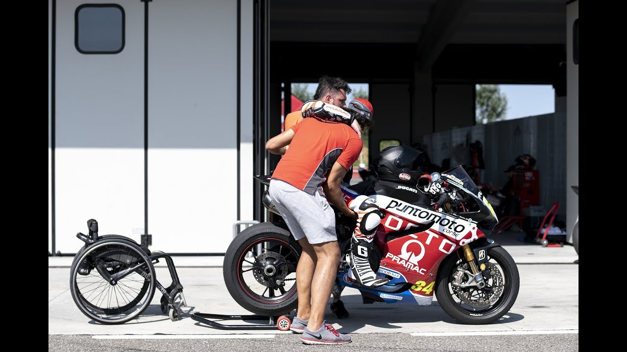 HO GUIDATO UNA MOTO AL CONTRARIO