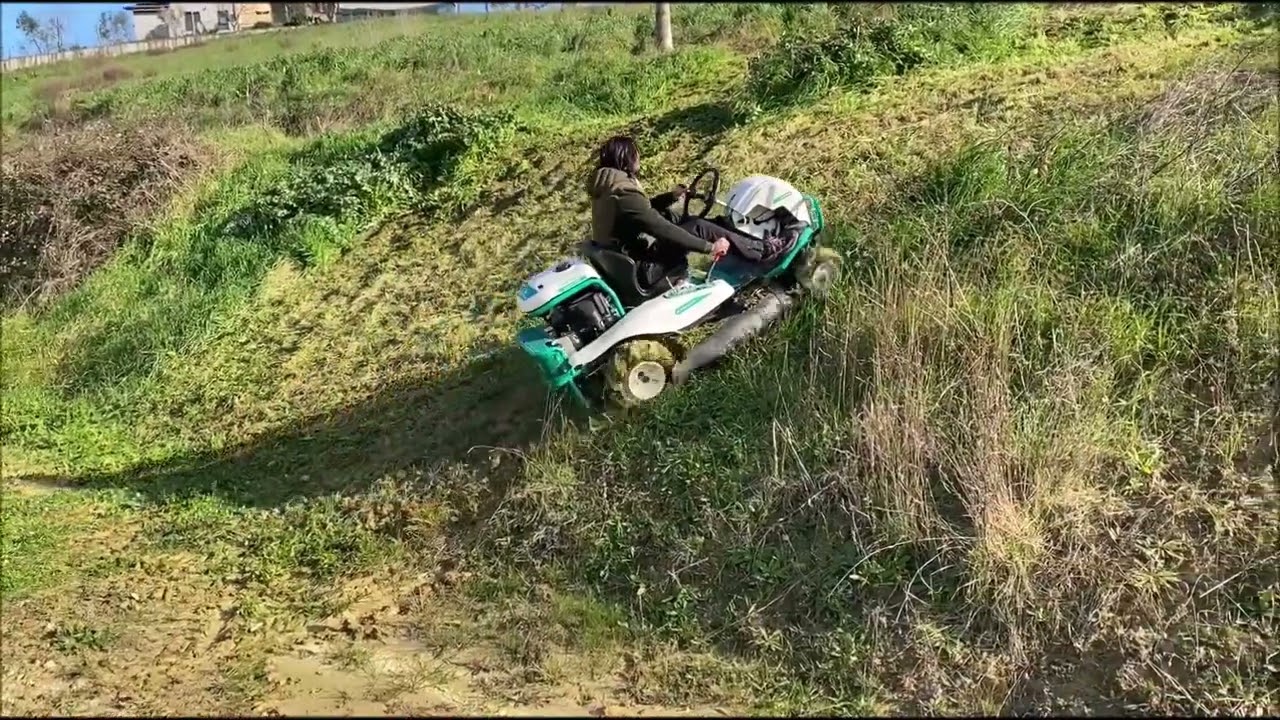 Orec Rabbit RM952 a 2 ruote motrici in pendenza