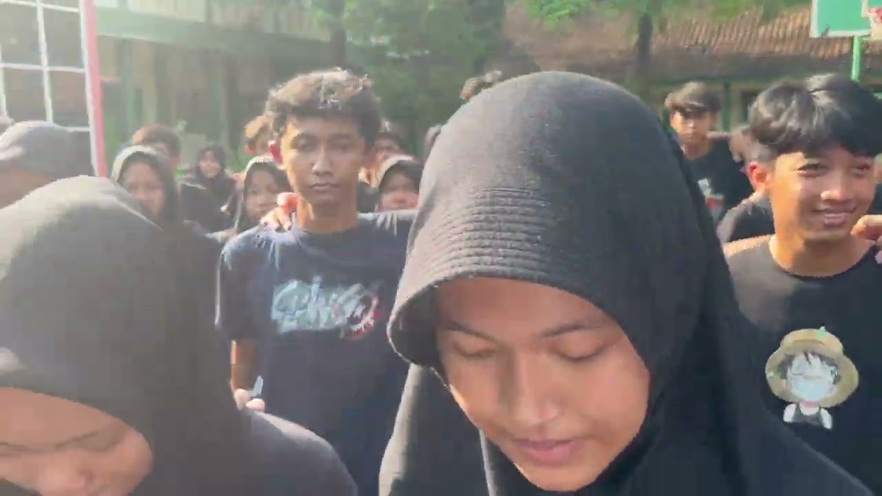 Kisah Kita: Kenangan Bersama Kelas 9 SMP Negeri 1 Weleri