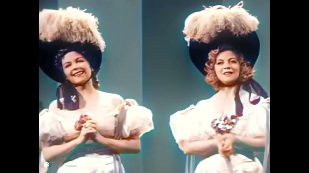 Armanda & Christine - Blue Danube (1940s)