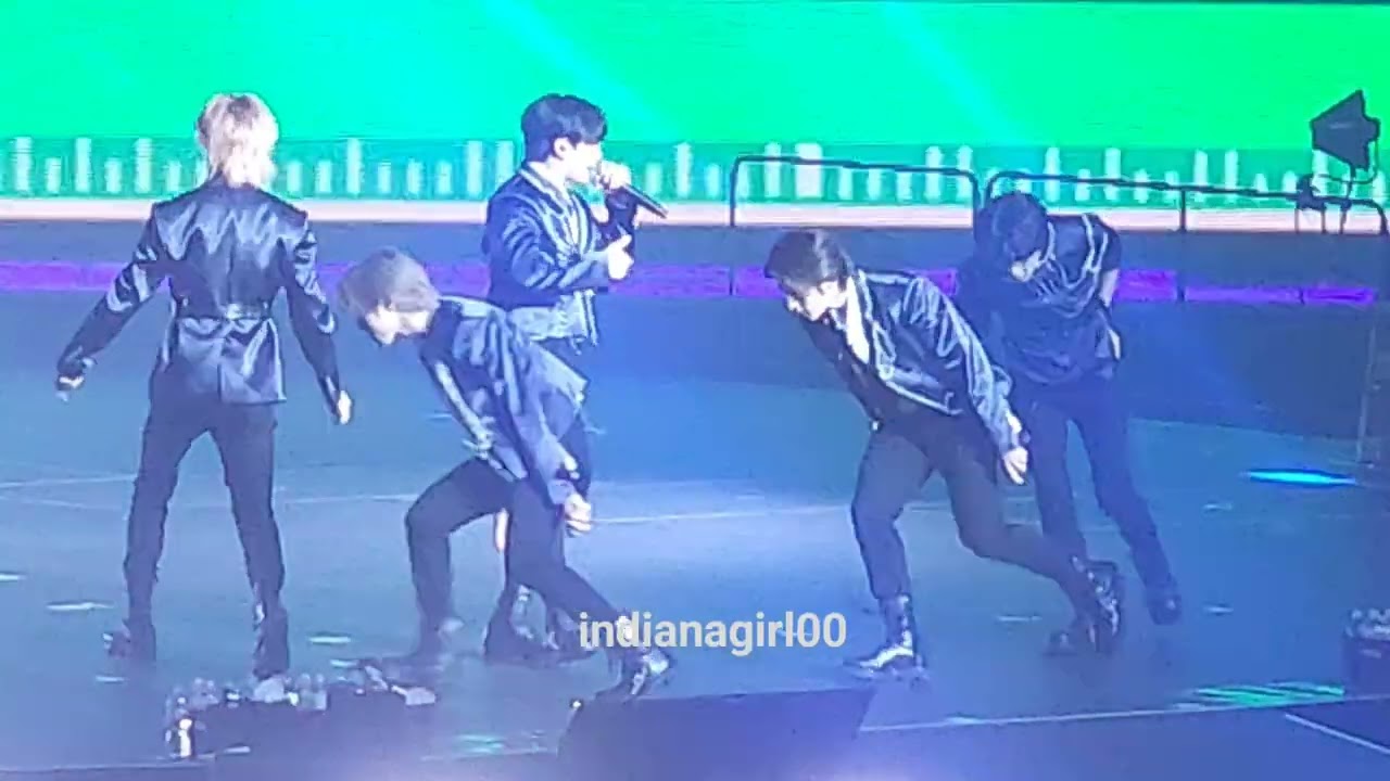 Easy - Stray Kids at State Farm Arena, Atlanta, GA   3/23/23 Day 2