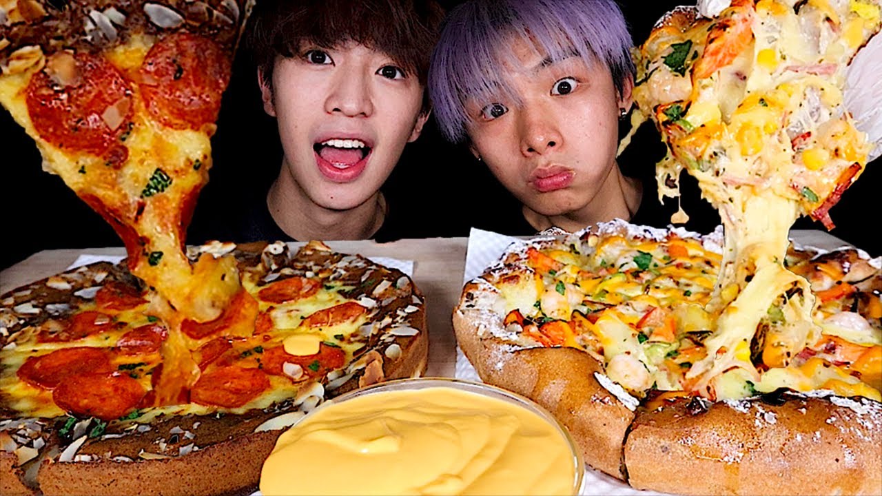 ASMR CHICAGO CHEESY PIZZA 🍕 PEPPERONI PIZZA 🍕 FT. 波仔 Boris (Eating Sound) | MAR ASMR