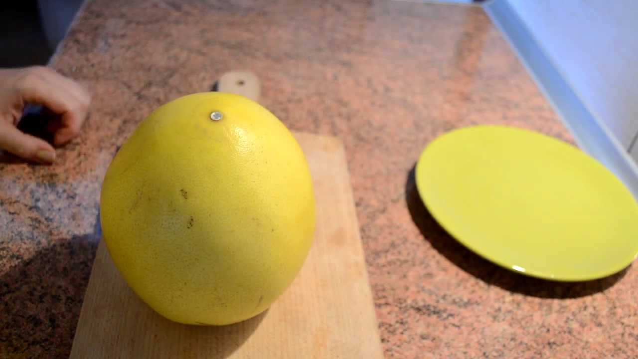 Pomelo - jak obrać, jak smakuje, właściwości