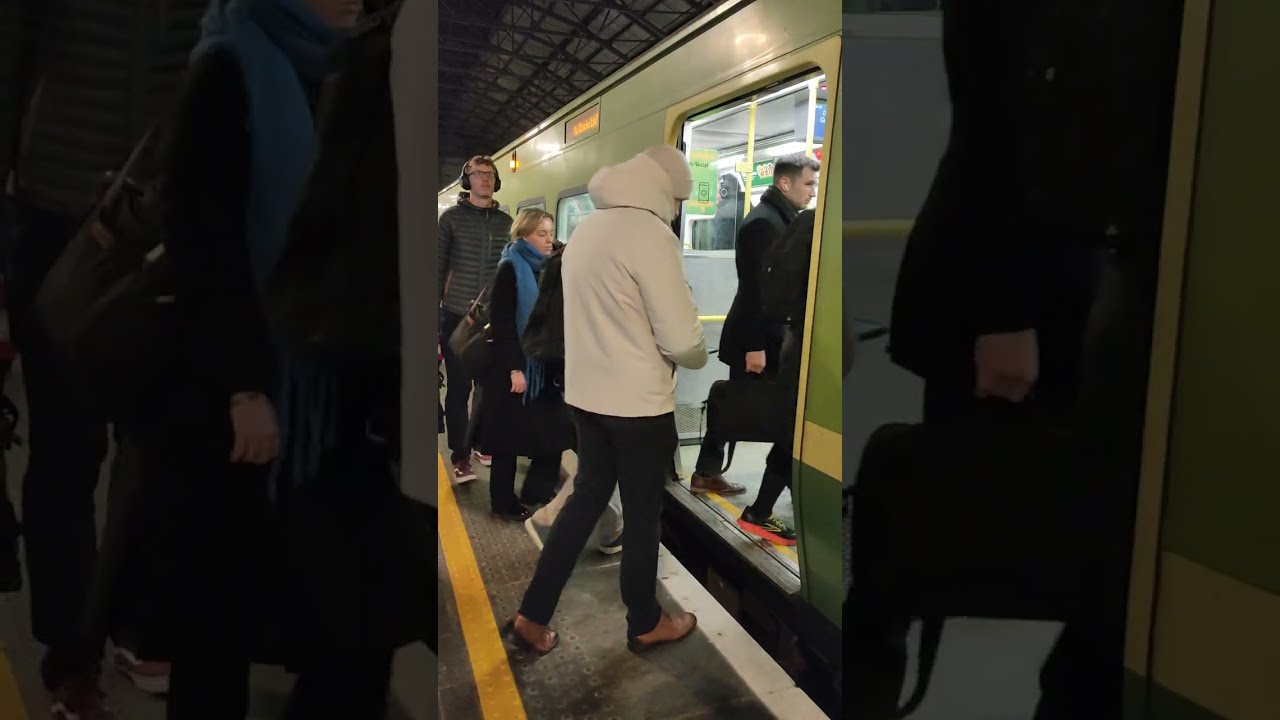 8624 Class DART Train for Greystones at Dublin Pearse