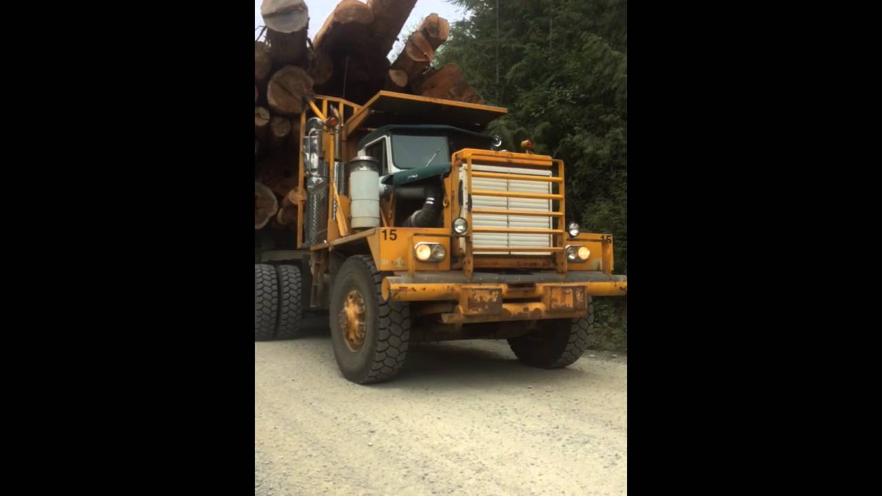Kenworth 850 logging truck loaded, Henderson Lake BC