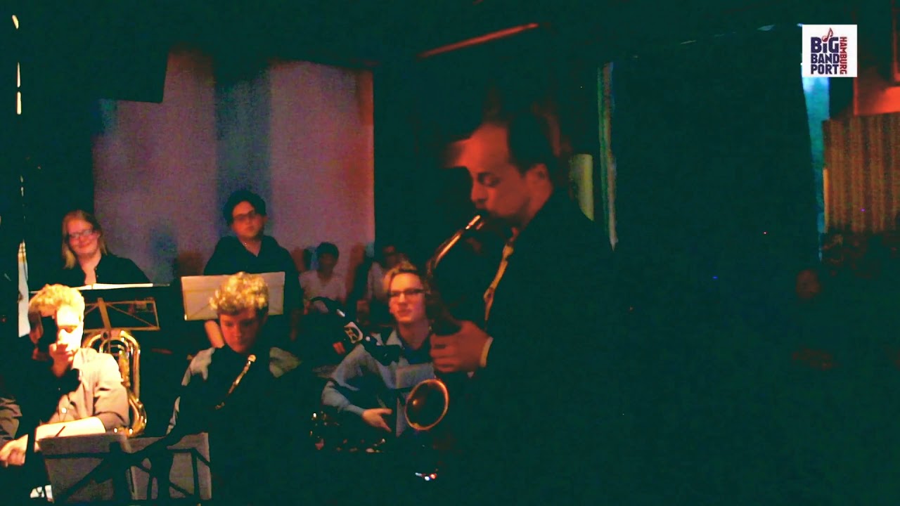 Yo Jazz feat Lorenz Hargassner:   Walkin'